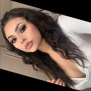 Meet your Posher, Destiny